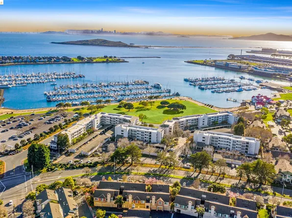 2116 Sand Dollar Dr, Richmond, CA 94804