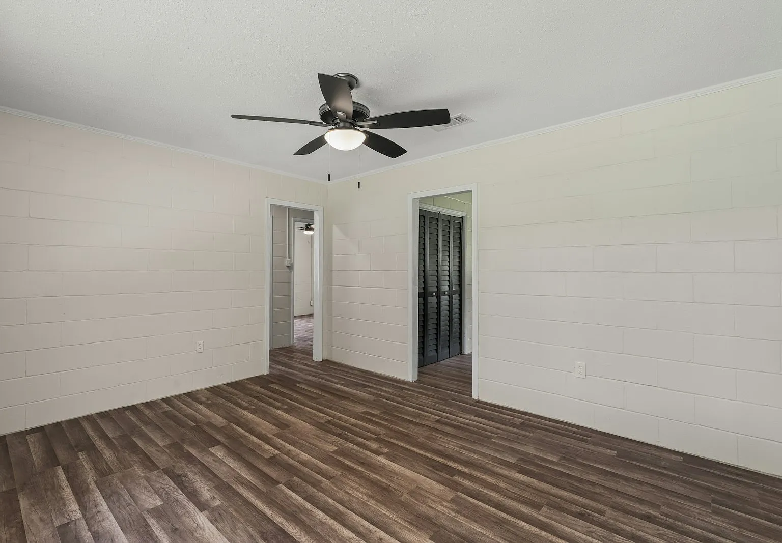 18 East Westover Drive — Photo 3