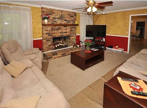 4th image of 513 Fairington Dr