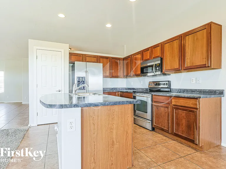 33827 N Slate Creek Dr — Photo 7