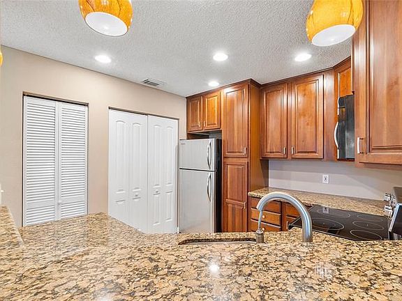 2nd image of 815 W Boynton Beach Blvd APT 10206