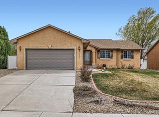 2322 Inspiration Ln, Pueblo, CO 81008