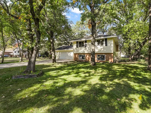 3127 131st Ave NW, Coon Rapids, MN 55448
