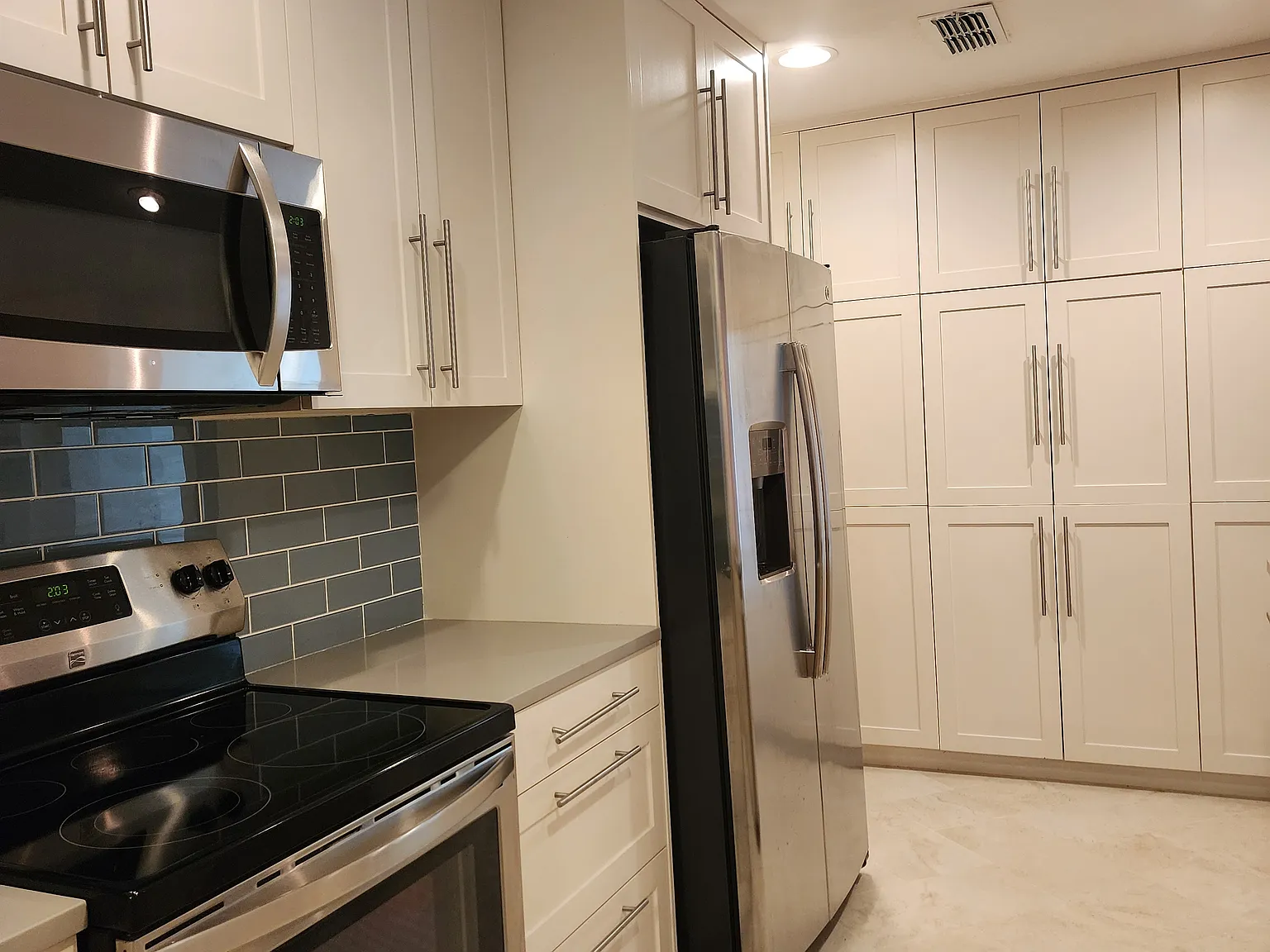 3 bed, 1880 sqft, $3,250 — Photo 3