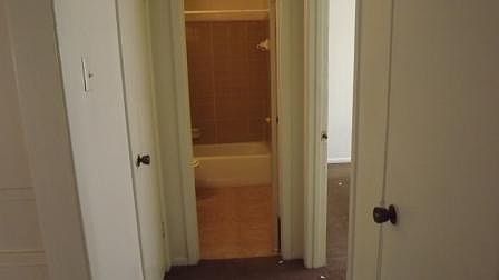 2nd image of 609 Sunset Ln APT E