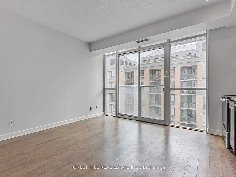 126 Simcoe St #1407 — Photo 7