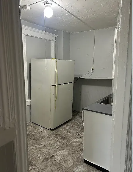 48-50 Mitchell Ave #14 — Photo 4