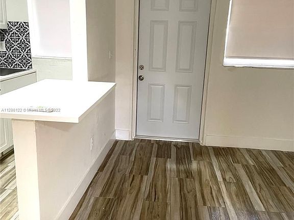 5th image of 310 NE 82nd St APT 7