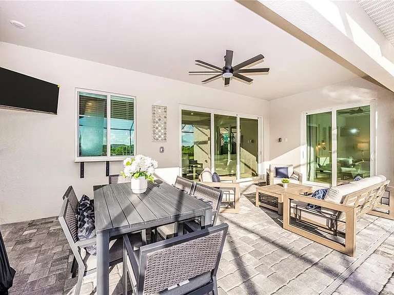 17662 Santorini Ct — Photo 43