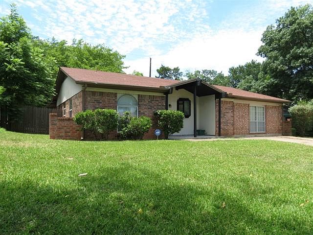 1st image of 1835 Whitecliff Dr