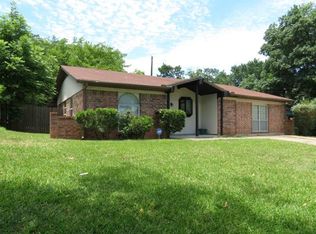 1835 Whitecliff Dr, Duncanville, TX 75137