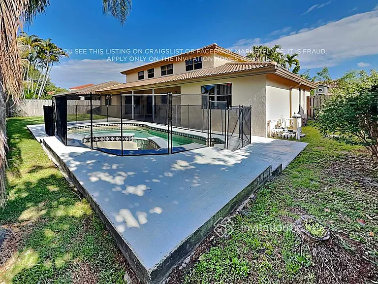15520 Briarwood Mnr — Photo 26