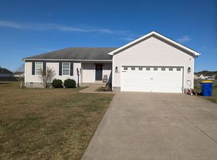 1350 Calgary Way, Bowling Green, KY 42101
