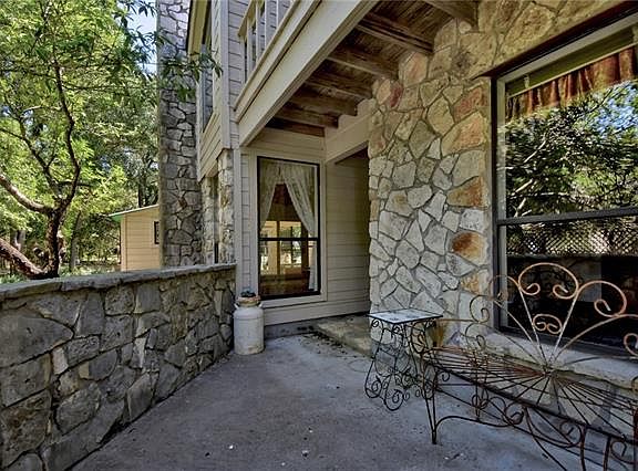 2nd image of 50 Palmer Ln