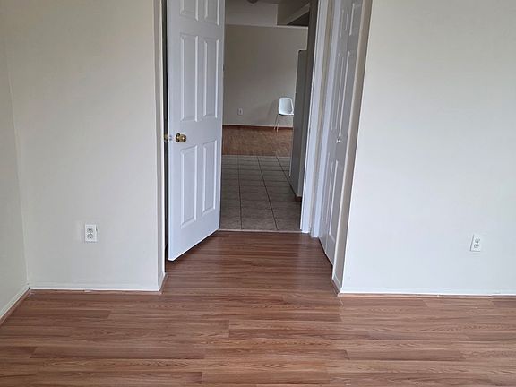 3rd image of 10129 111th St #3