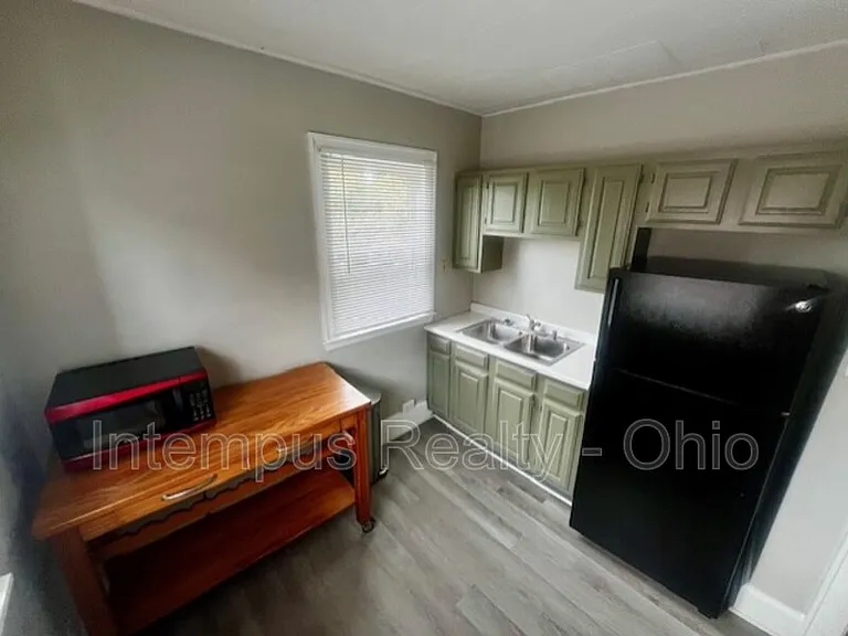 4237 Vine St #4 — Photo 7