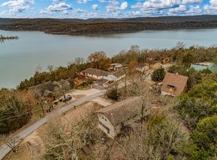 928 Jackson Hollow Rd, Galena, MO 65656