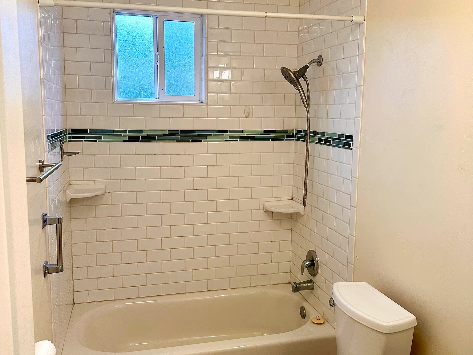 2 bed, 625 sqft, $2,475 — Photo 4