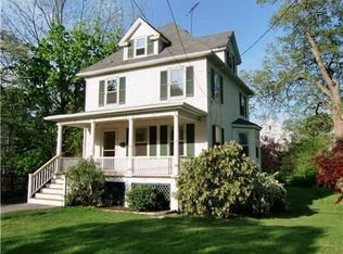 27 Sinawoy Rd, Cos Cob, CT 06807