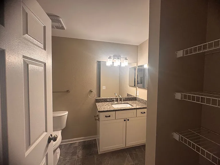 14208 Pinehurst Ln #14208 — Photo 13
