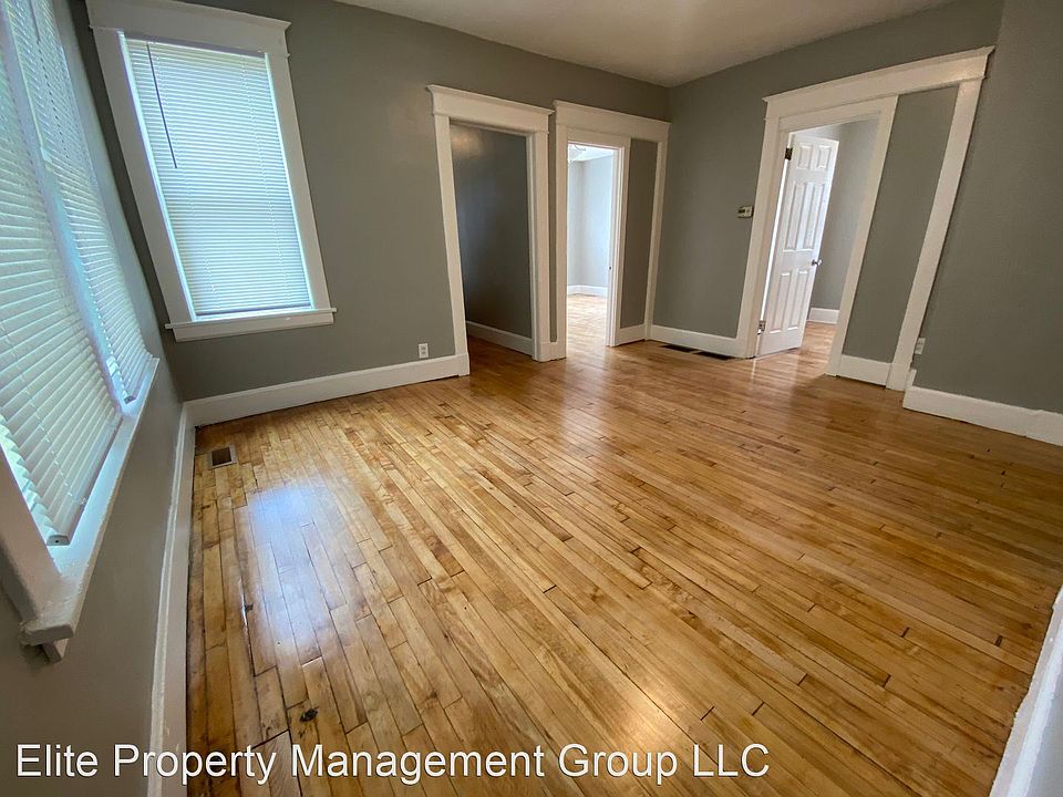 1st image of 1066 Ross Ave