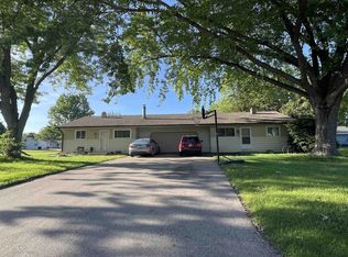 1809-1811 Post Rd, Beloit, WI 53511