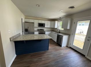 119 E Inskip Dr #D, Knoxville, TN 37912