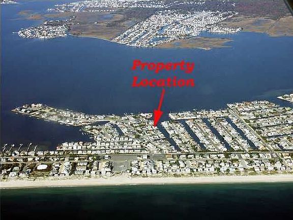 12 Homes from Private Beach (Membership Req.)