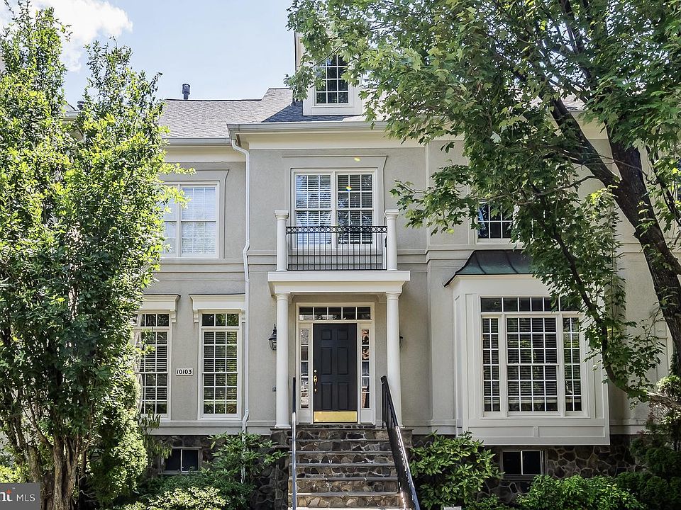 1st image of 10103 Farr Oak Pl