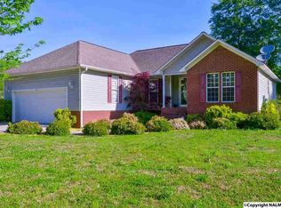 140 Bow Range Rd, Guntersville, AL 35976
