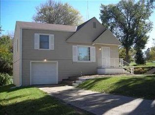 3301 N 54th St, Omaha, NE 68104