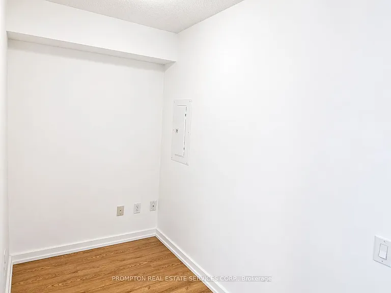 29 Singer Ct #712 — Photo 6