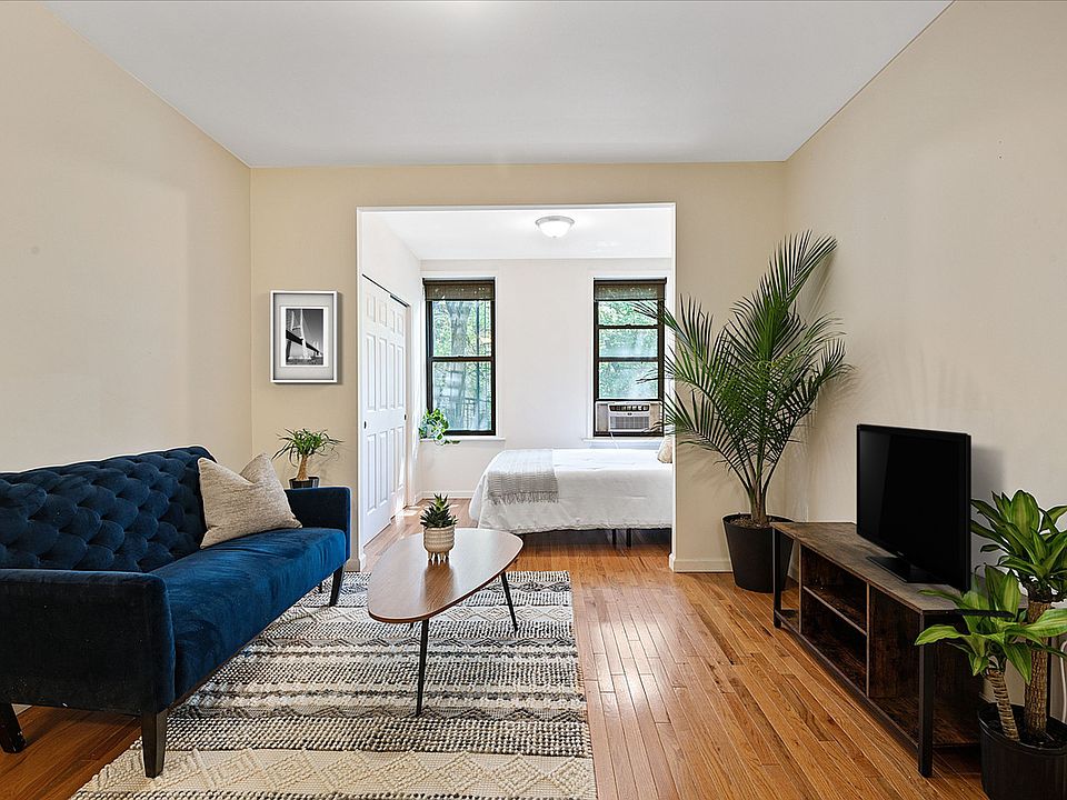 1st image of 426 6th St #2A