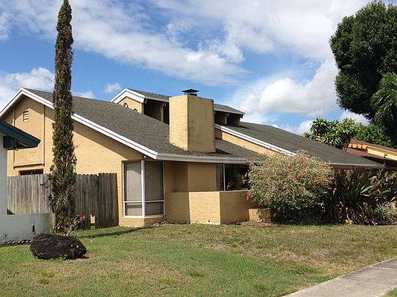 3rd image of 7372 NW 49th Ct