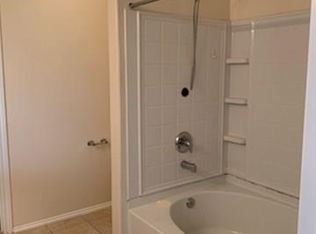 6832 Arbor Hollow Ln, Dickinson, TX 77539