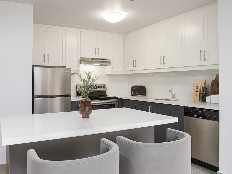 4 Antrim Cres