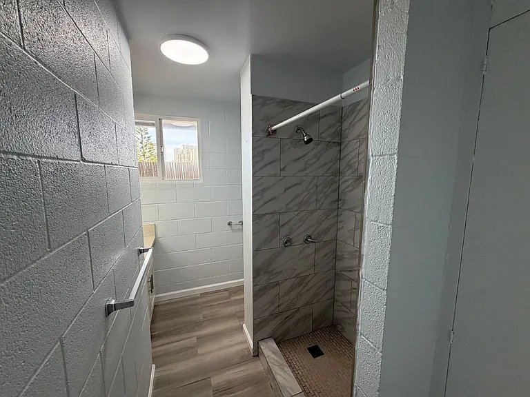 3140 Castle St — Photo 9