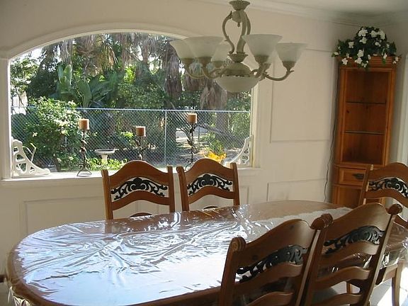 5th image of 4548 Suburban Pines Dr