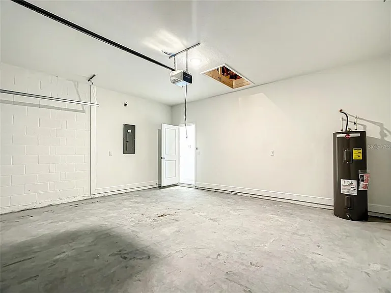 406 Marion Oaks Trl — Photo 53