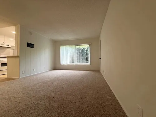 1226 McClellan Dr #12 Photo 1