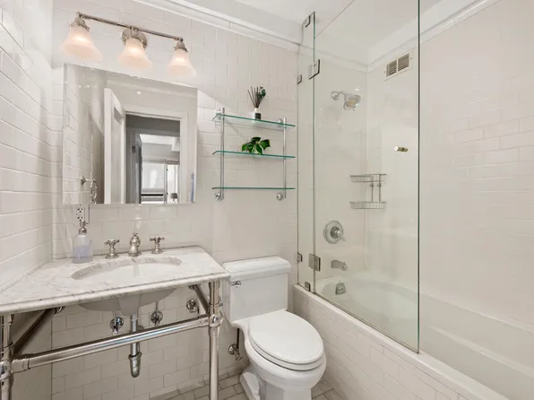 20 East 35th Street image 6 of 9