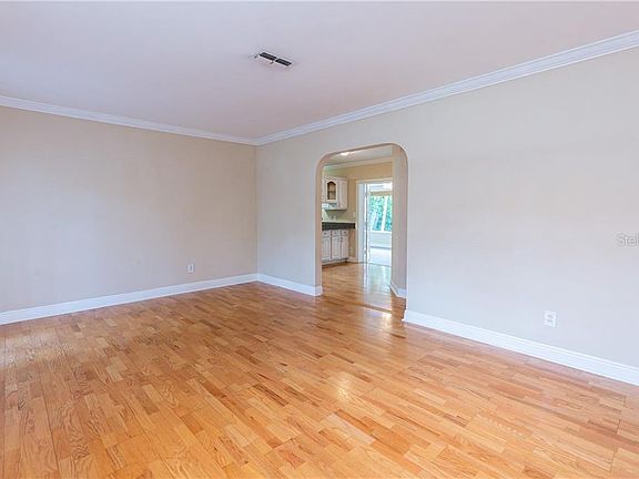 4th image of 1790 Bryan Ave