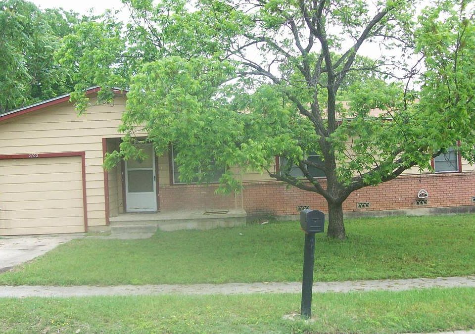 1st image of 2102 Terrace Dr