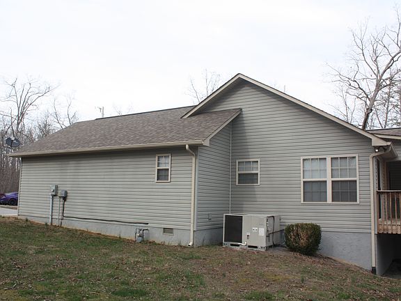 2nd image of 2056 Menasha Dr