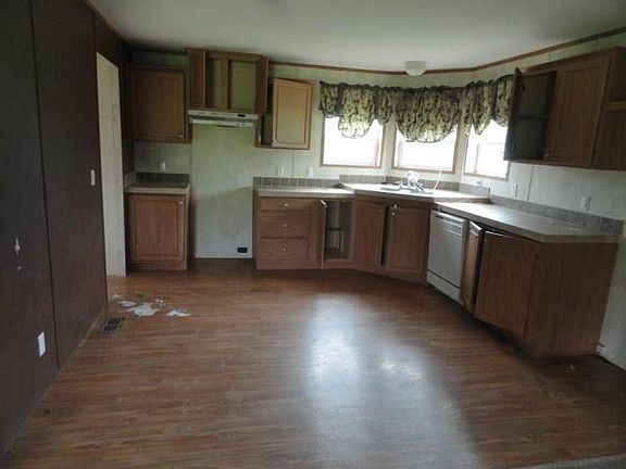 4th image of 4699 N State Road 43