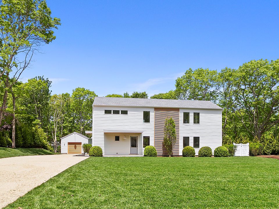 1st image of 17 Island View Dr W