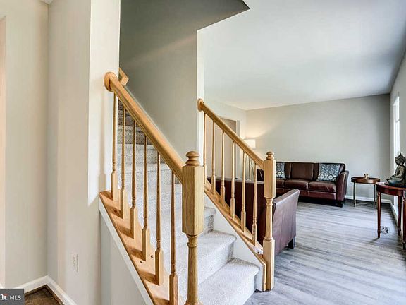 2nd image of 42858 Churchill Downs Dr