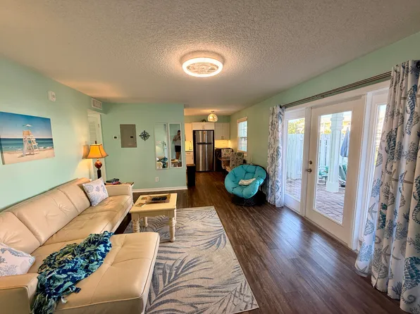 4859 Coquina Key Dr SE, Saint Petersburg, FL