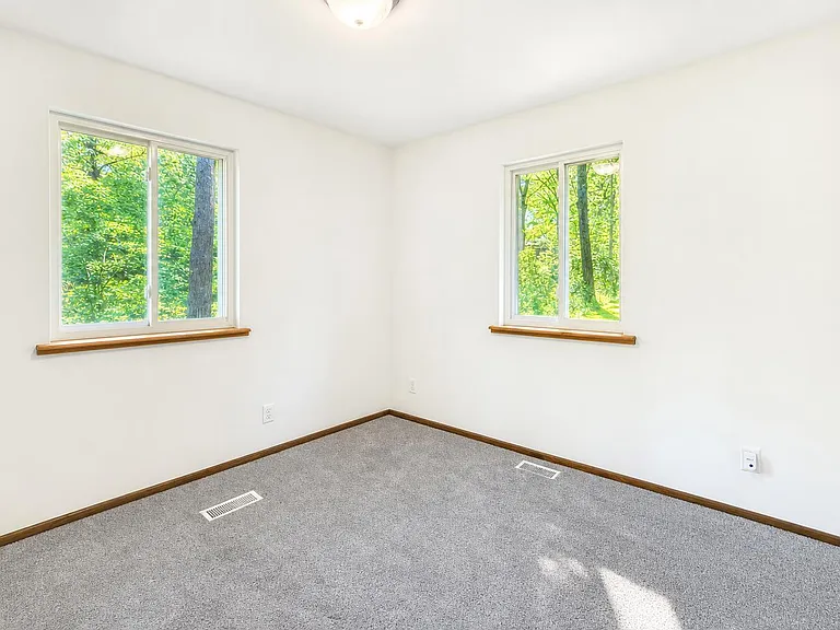 8649 Hidden Lake Dr — Photo 7
