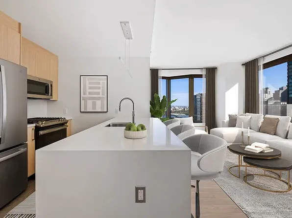 8 Spruce St, New York, NY